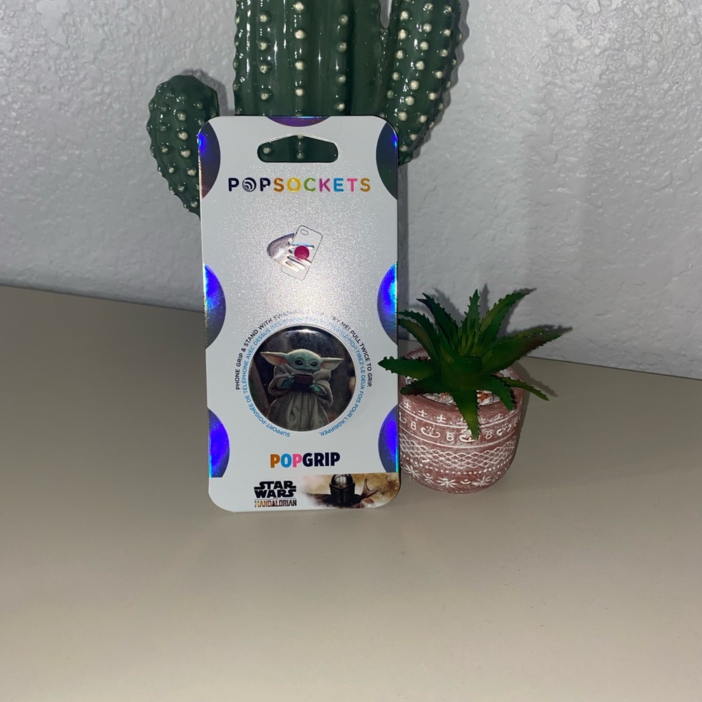 Disney Star Wars the Mandalorian Baby Yoda Popsocket